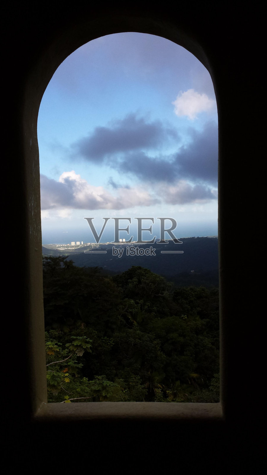 云天大气窗固定高地照片摄影图片