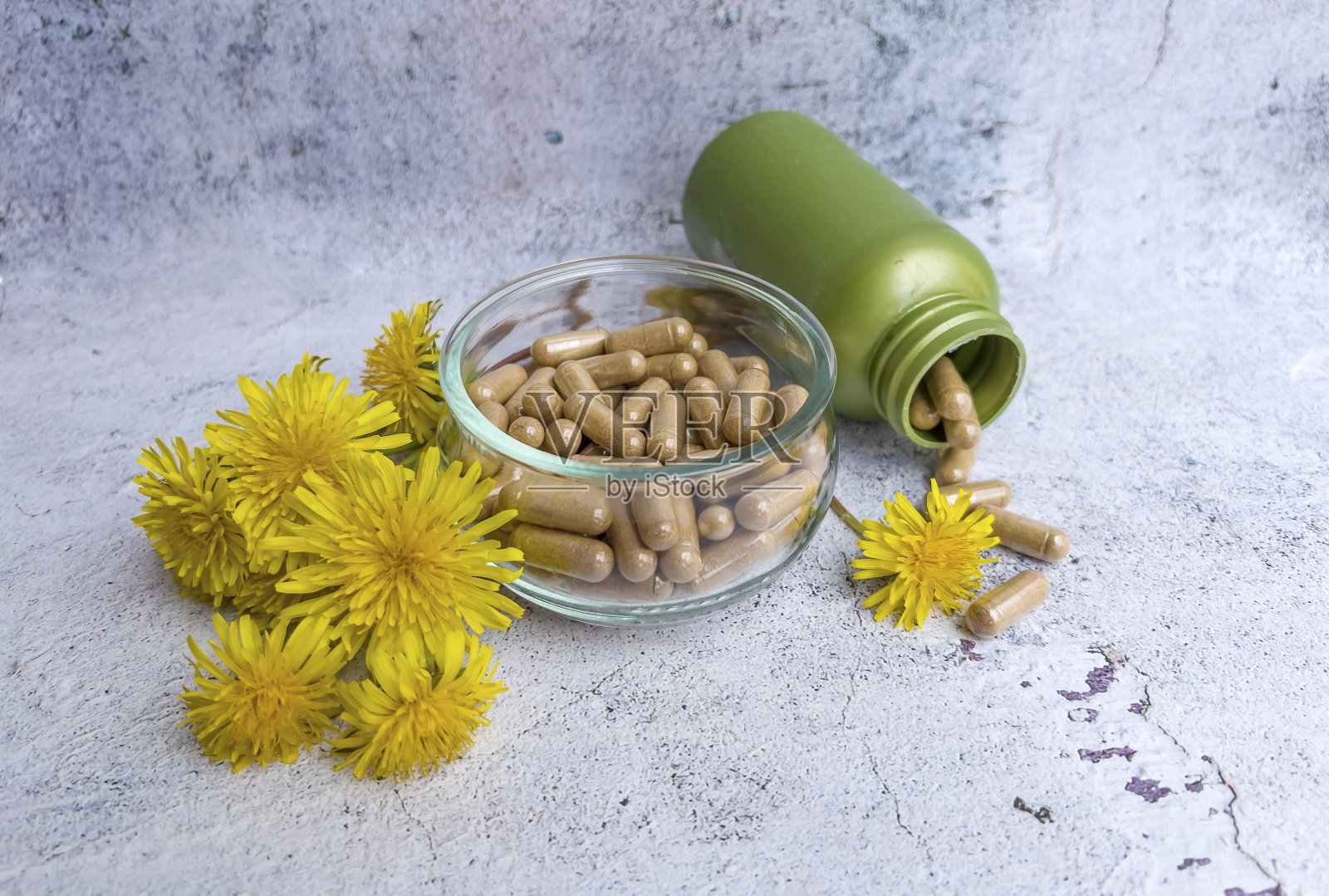 蒲公英植物胶囊照片摄影图片