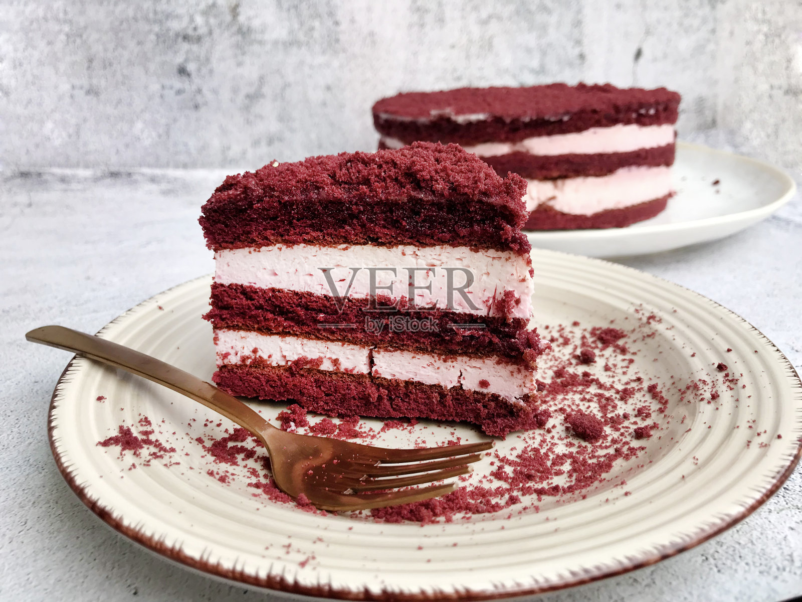 红丝绒蛋糕照片摄影图片