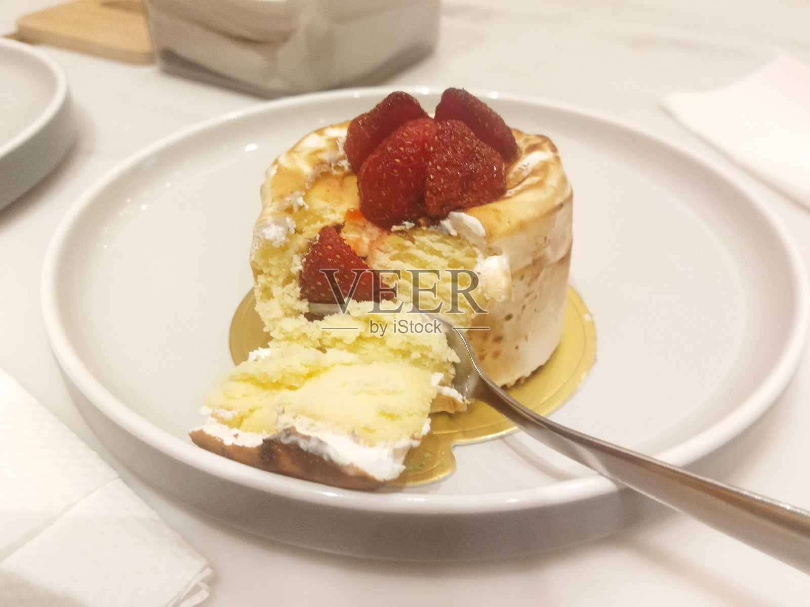 漂亮的蛋糕照片摄影图片