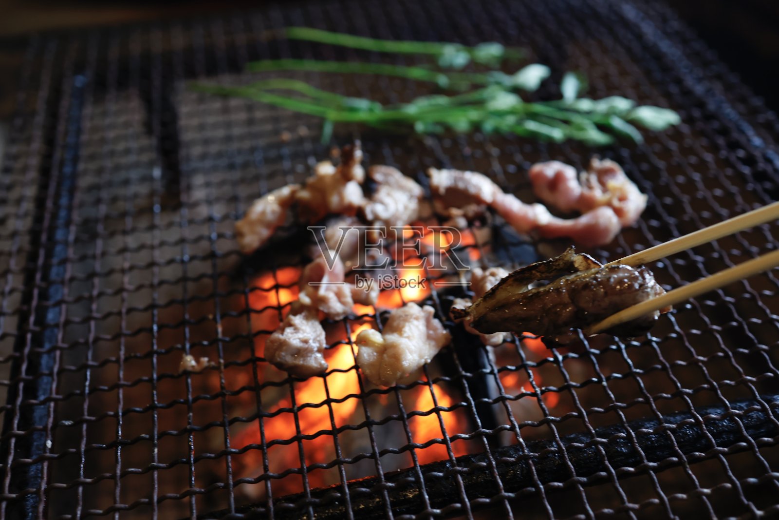 烤鸡肉串照片摄影图片