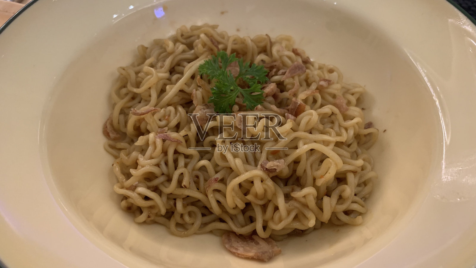 以油炸面为背景照片摄影图片