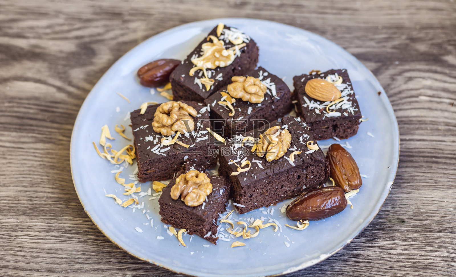 布朗尼配鹰嘴豆和可可照片摄影图片