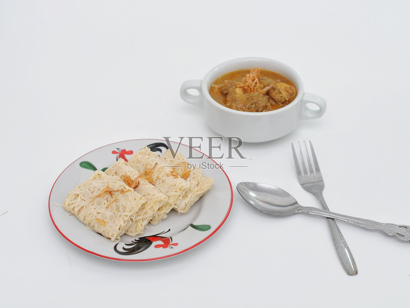 印度炒饭和咖喱鸡照片摄影图片