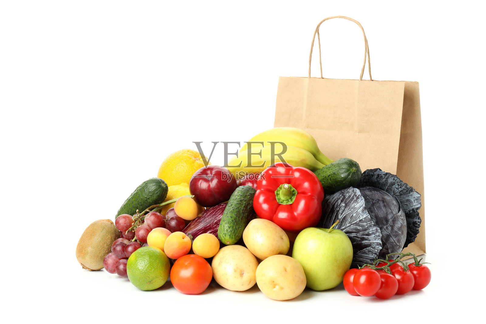 纸袋，蔬菜和水果隔离在白色背景上照片摄影图片