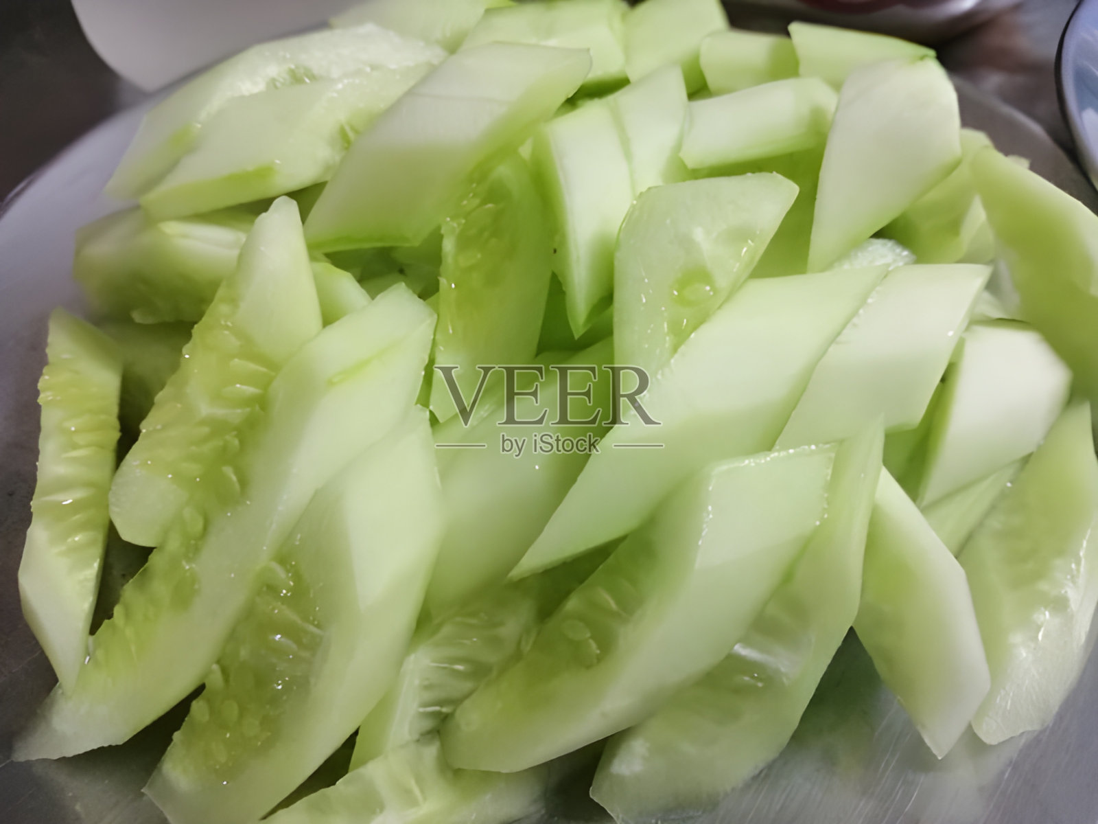 煮用的新鲜青黄瓜照片摄影图片