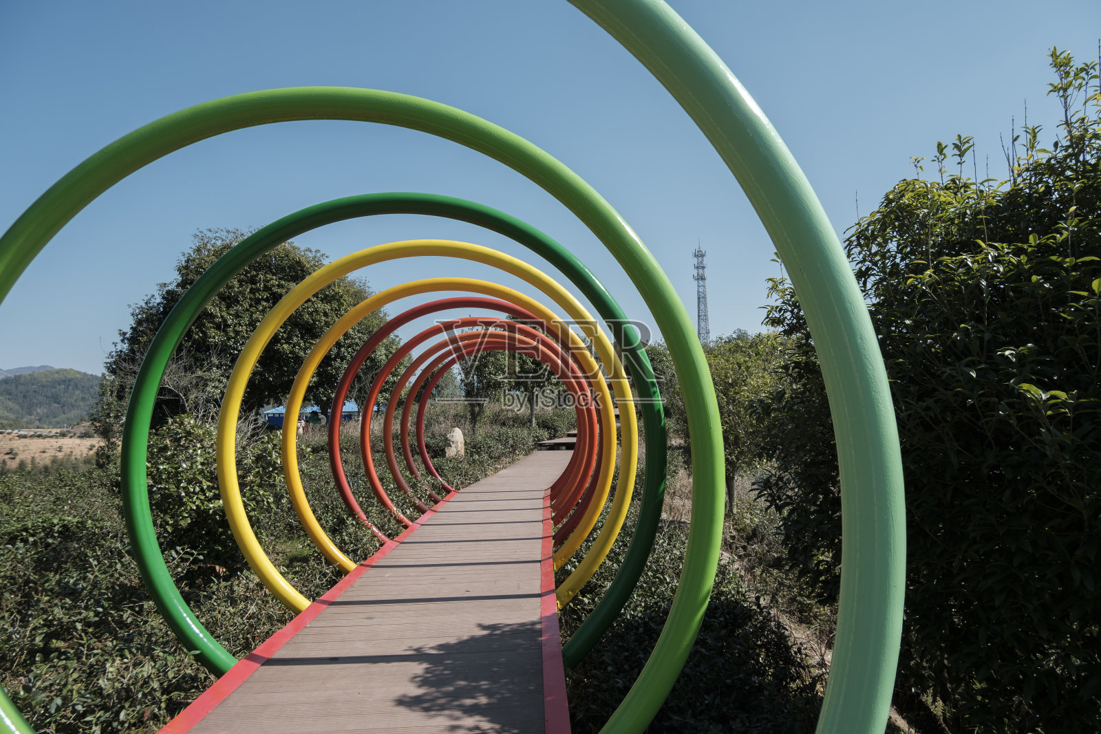 色彩斑斓的隧道照片摄影图片