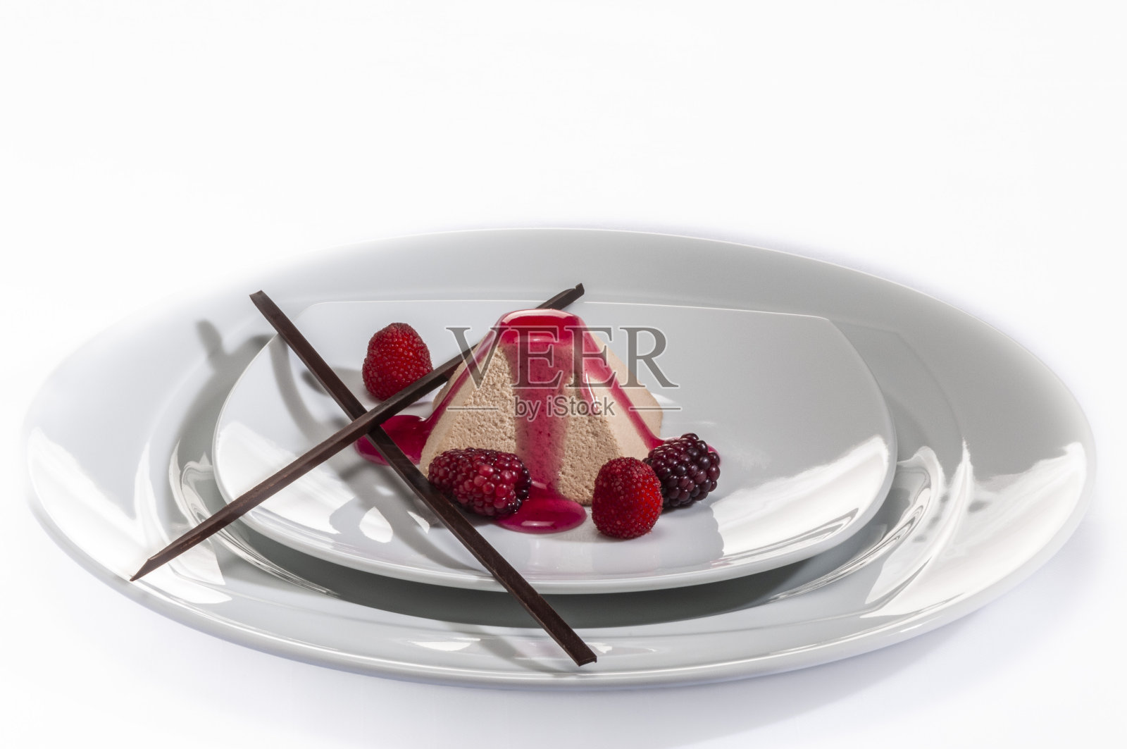 椰子草莓果馅饼照片摄影图片