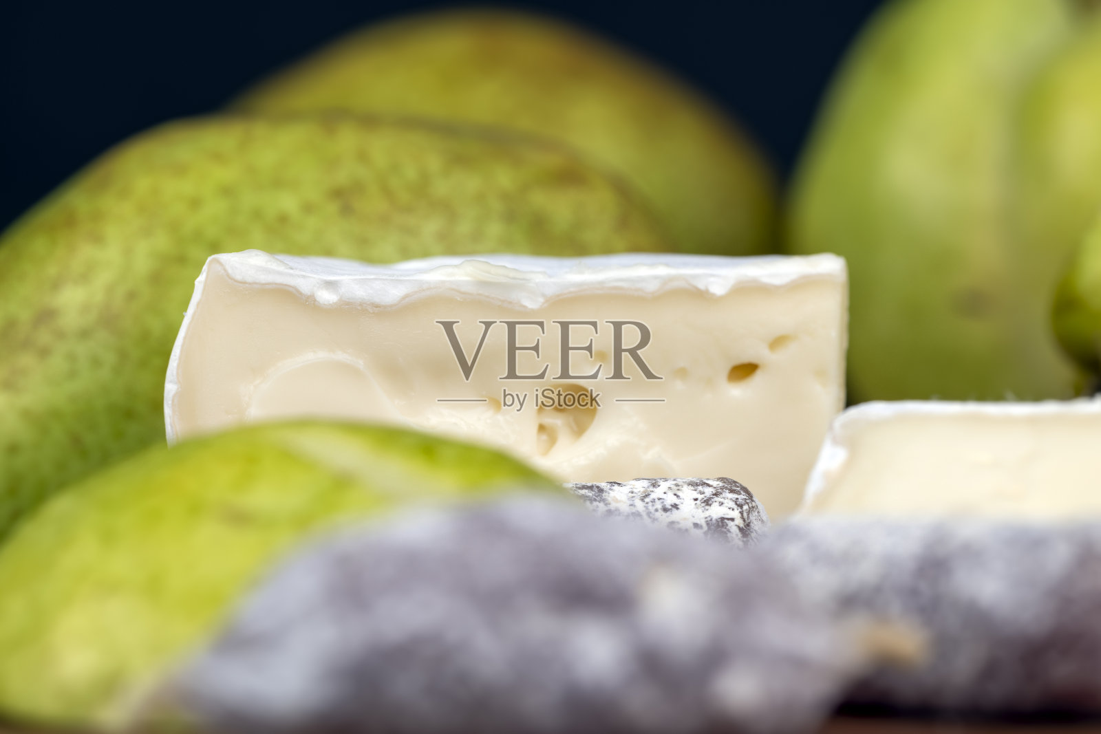 美味的软奶酪与白色霉菌特写照片摄影图片