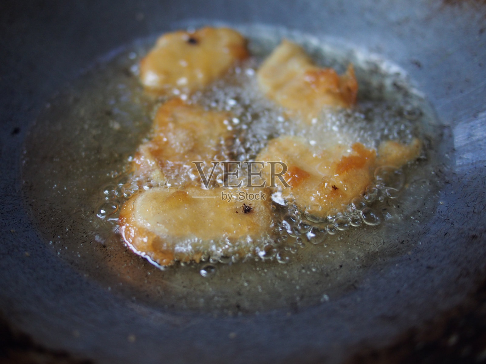 煎美味的金块照片摄影图片