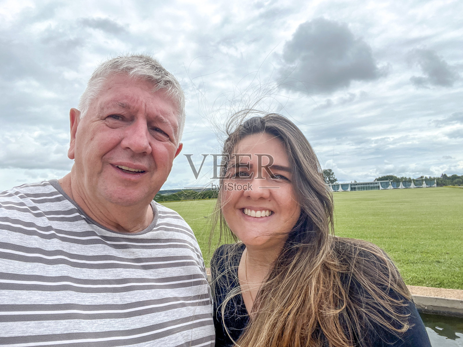 父女随意写真照片摄影图片