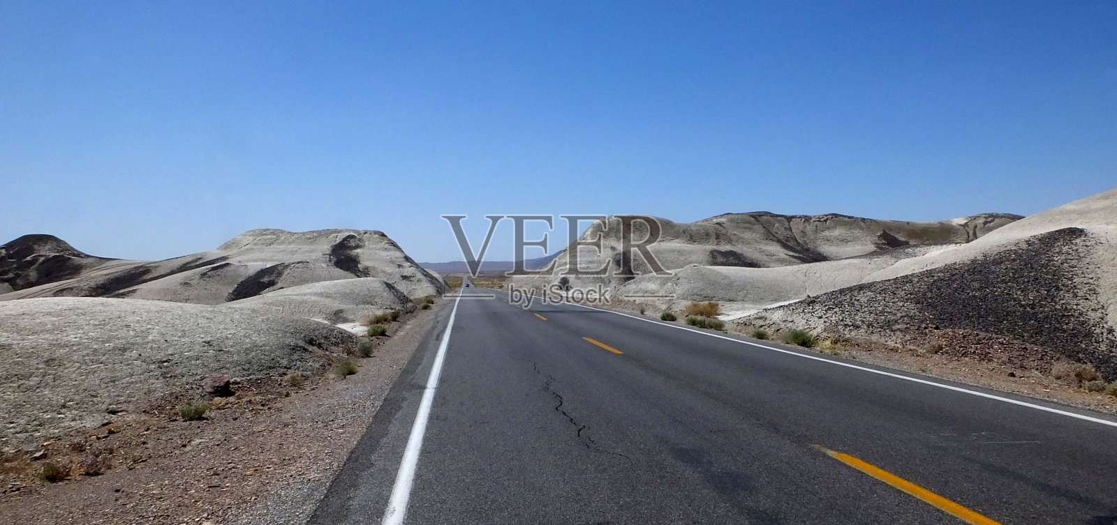 美国加利福尼亚州死亡谷北部的坏水路照片摄影图片