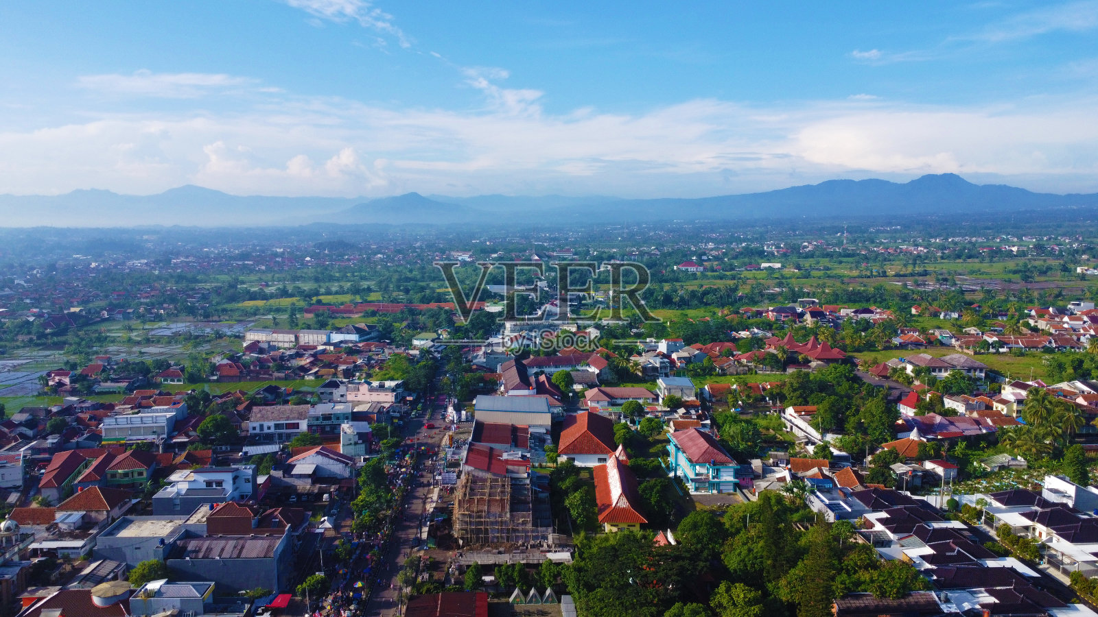 翻山越岭照片摄影图片