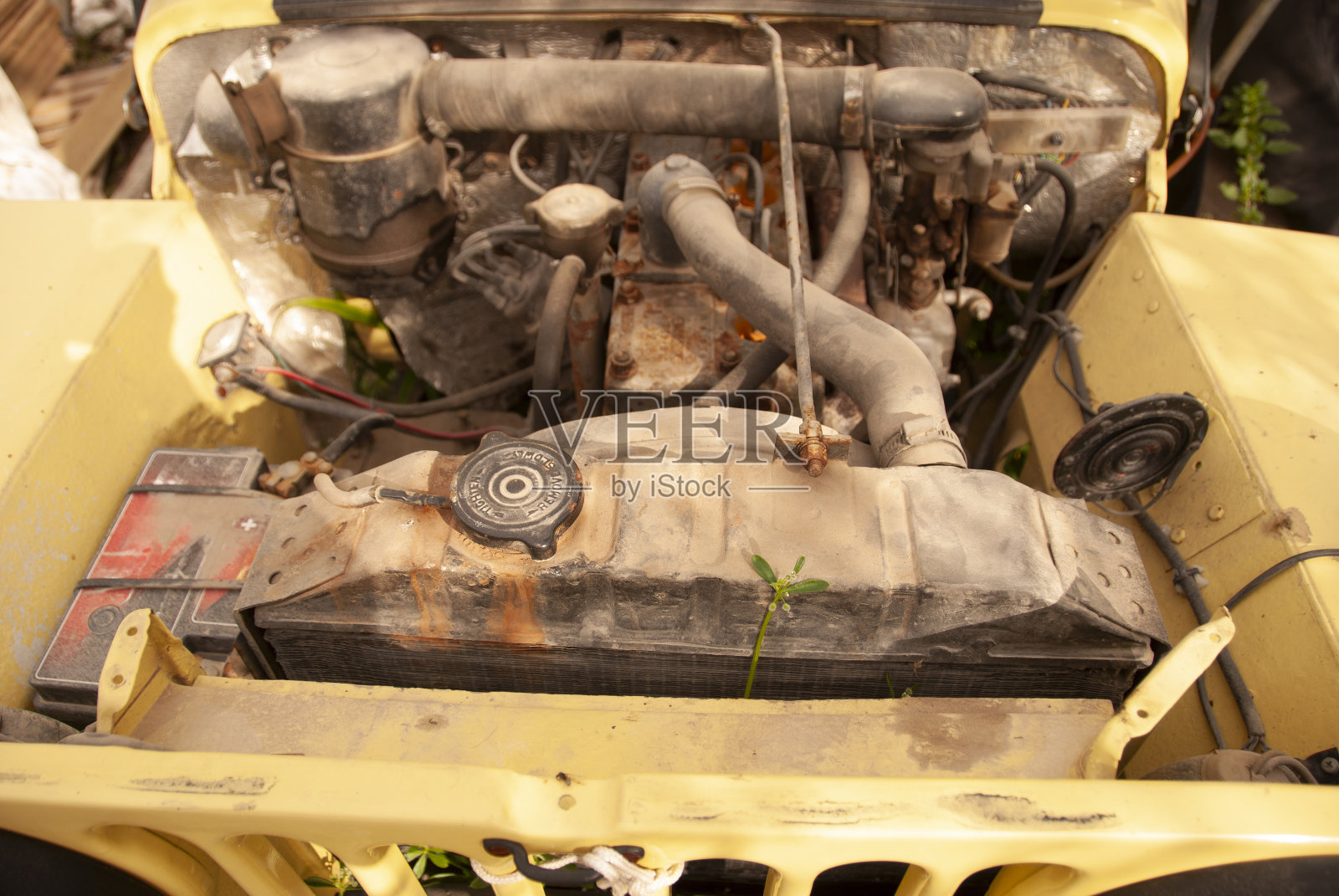 肮脏的汽车机舱照片摄影图片