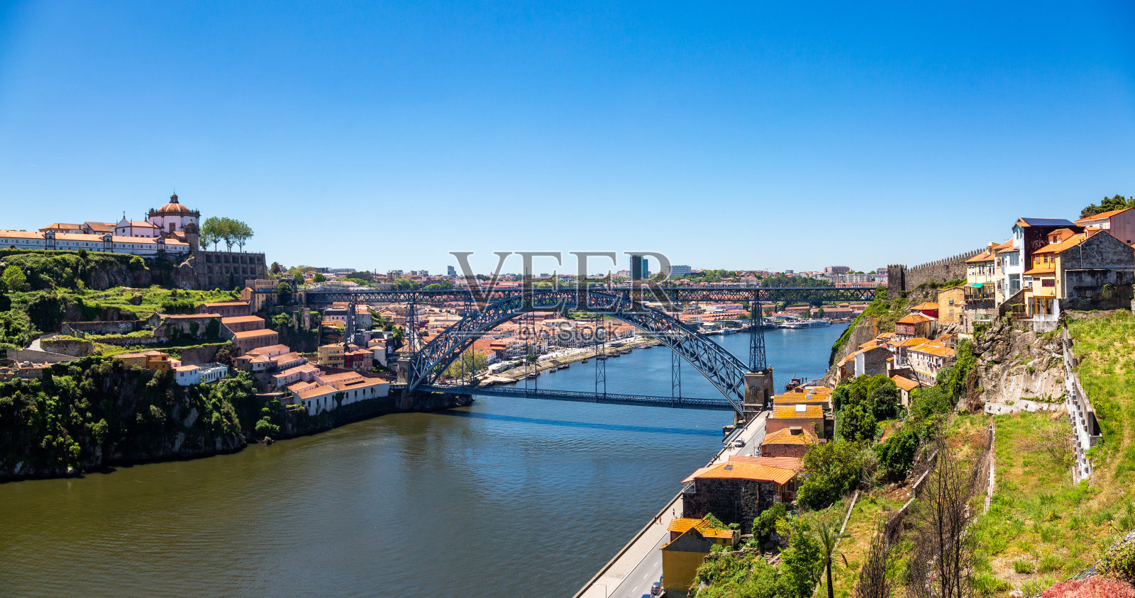 波尔图的Dom Luis桥:杜罗河上的标志性建筑。照片摄影图片