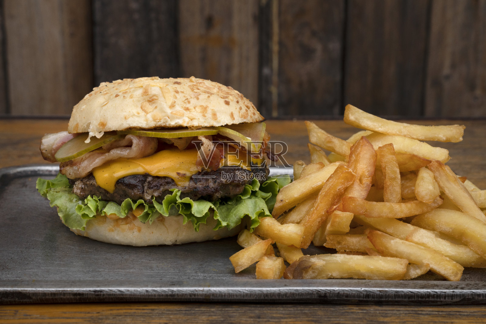 美味的薯条汉堡照片摄影图片