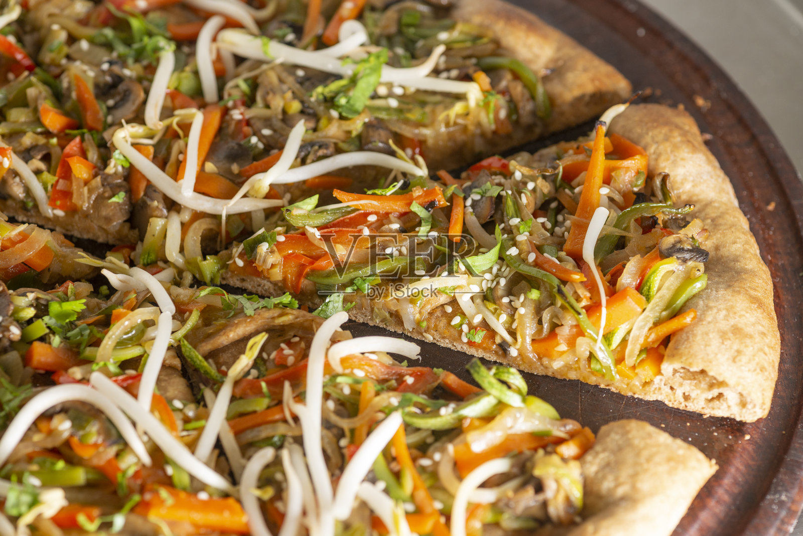 素食披萨特写照片摄影图片