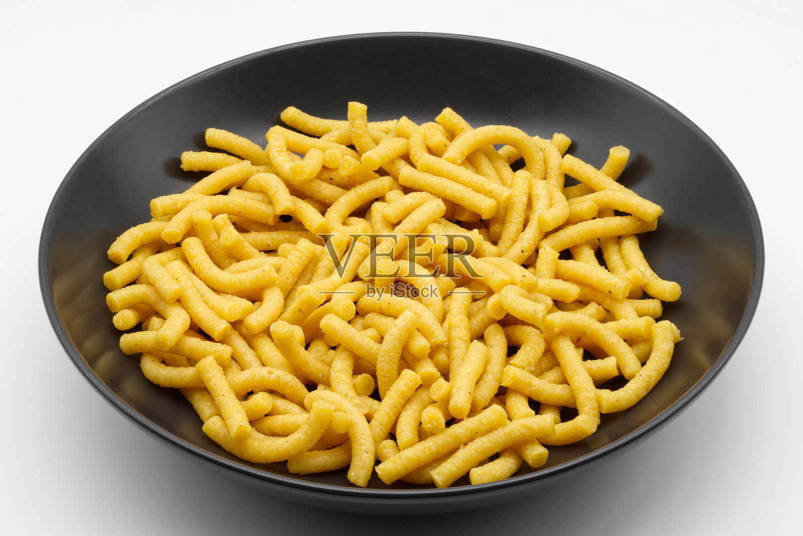 生意大利帕萨泰利。白色背景上的意大利面食。照片摄影图片