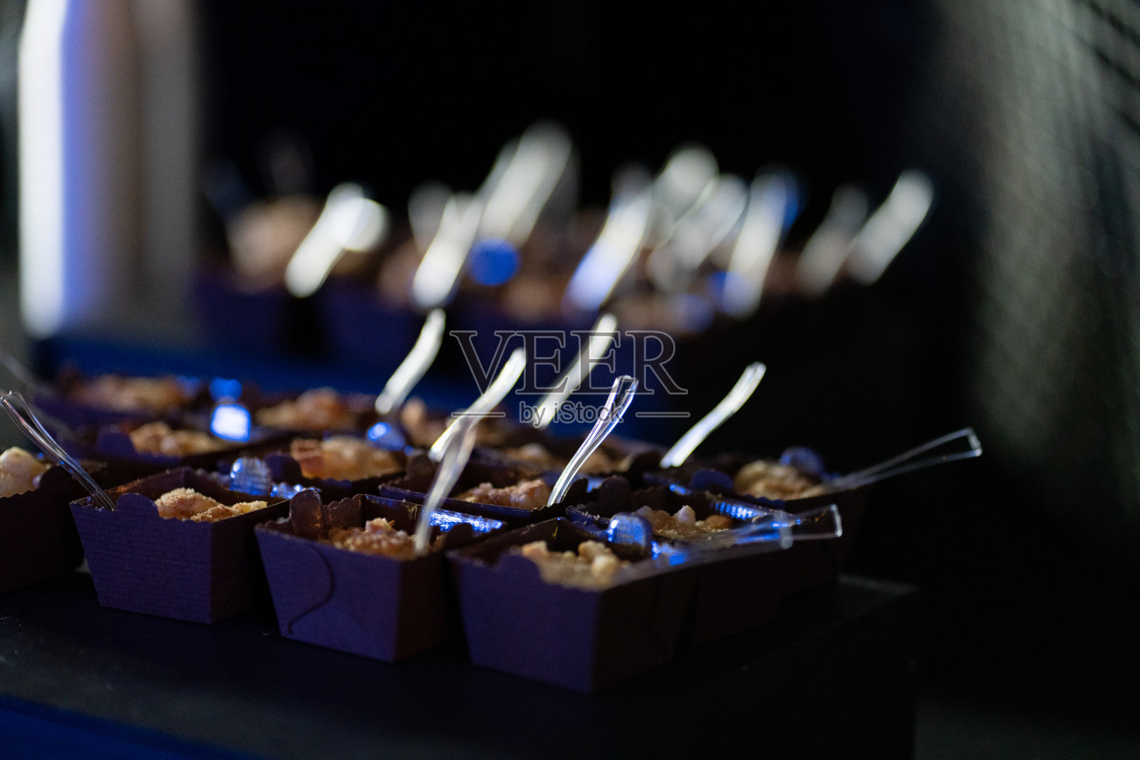 高端奢侈活动中的甜点照片摄影图片