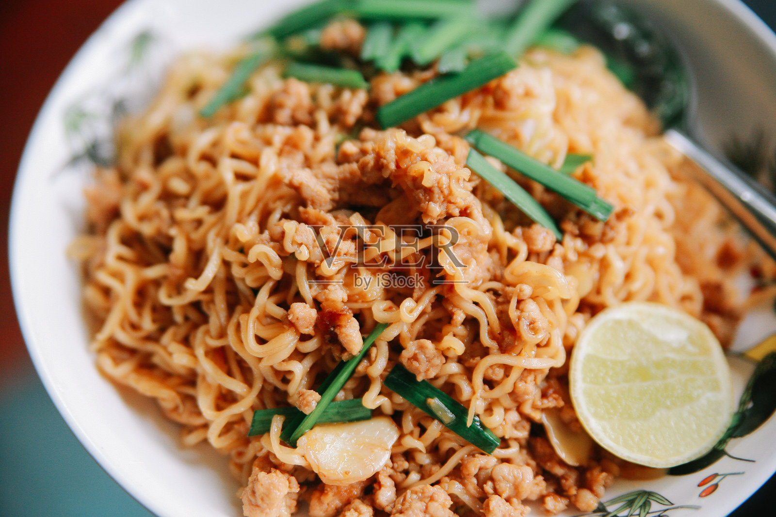 泰式炒拉面照片摄影图片