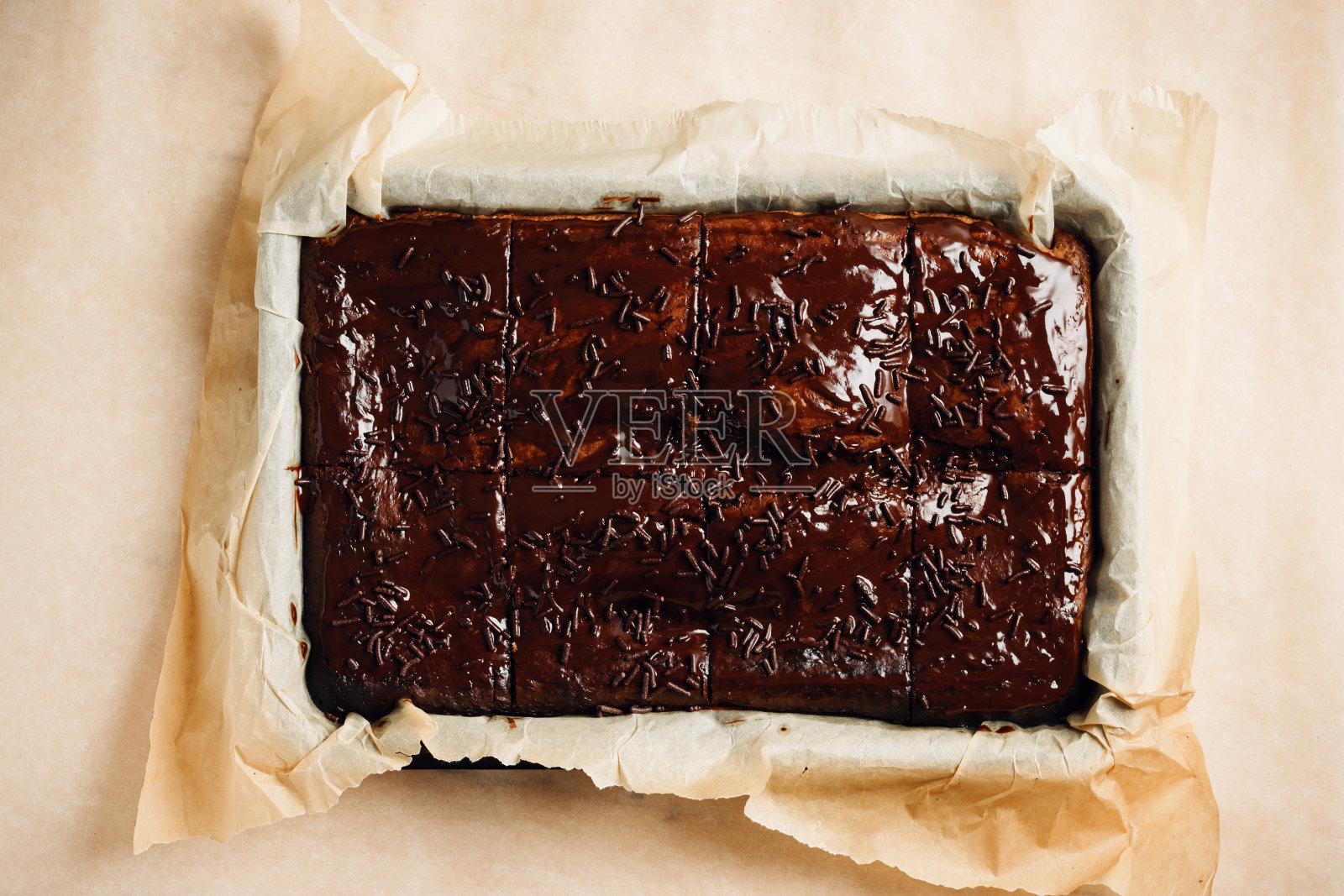 巧克力布朗尼甜点。照片摄影图片