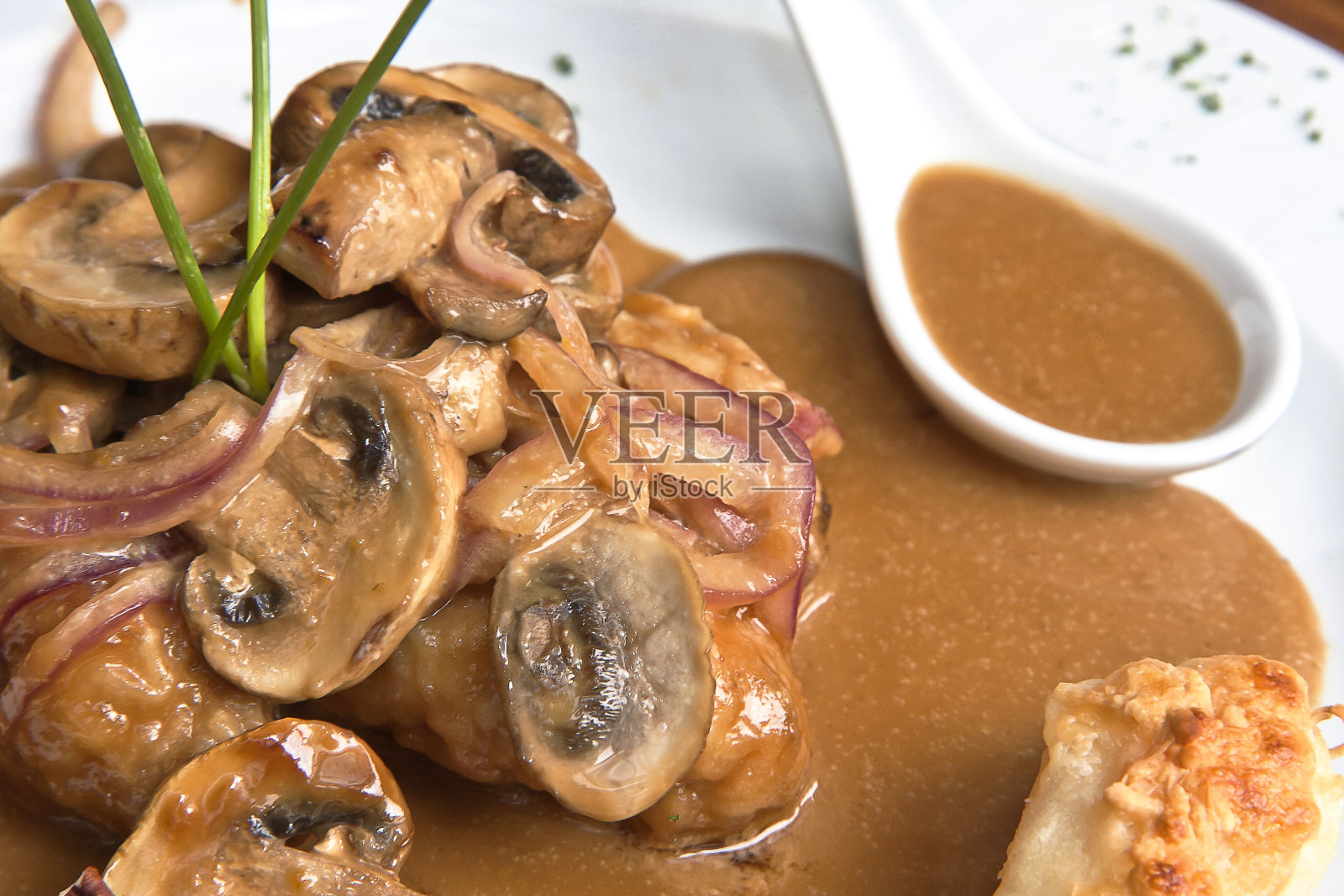 红汁鸡菇照片摄影图片