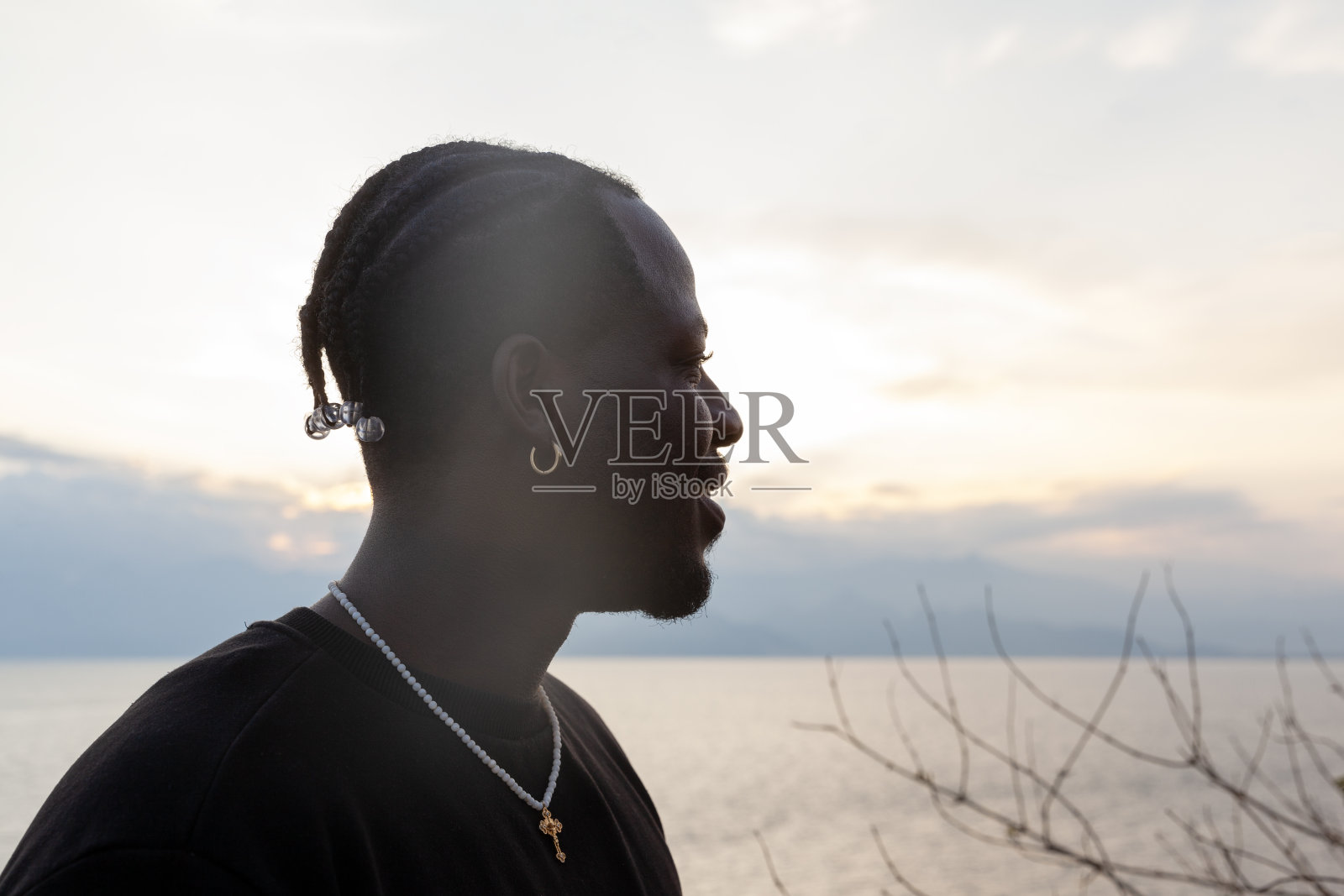 非洲裔男子的肖像照片摄影图片