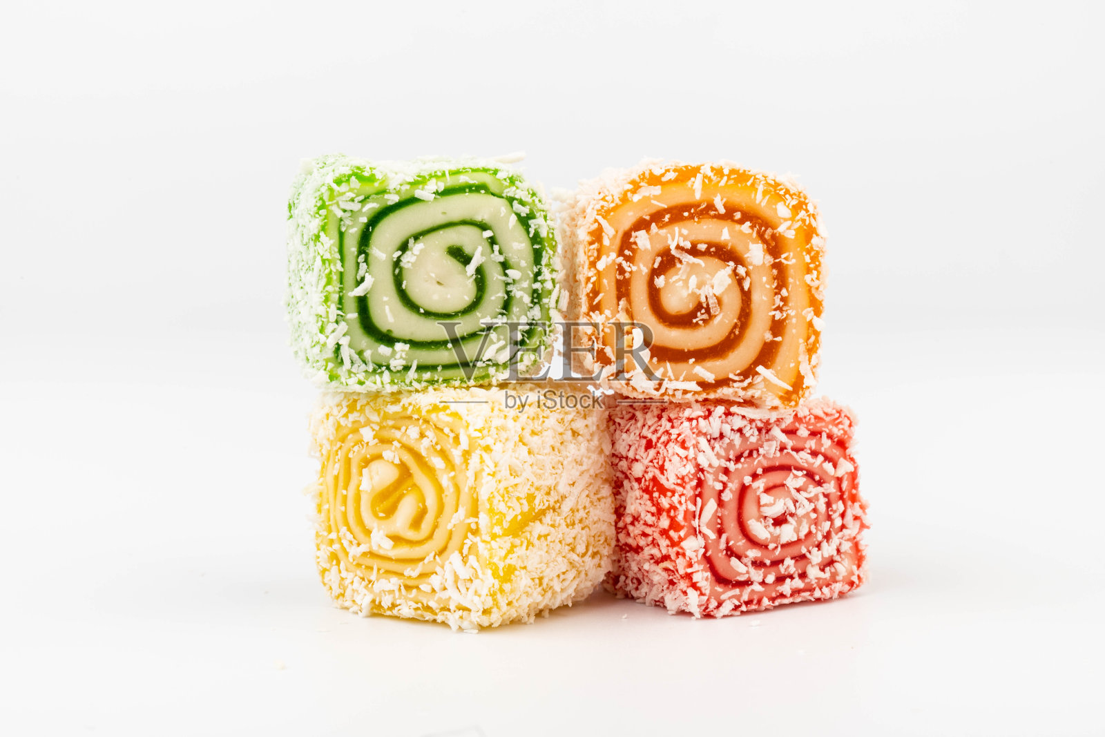 白色背景下的土耳其传统软糖特写照片摄影图片