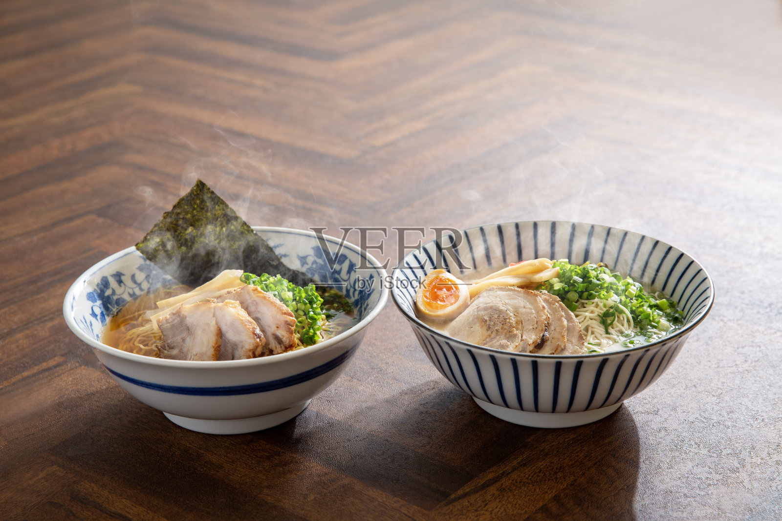 拉面受欢迎的日本食物典型的日本食物照片摄影图片