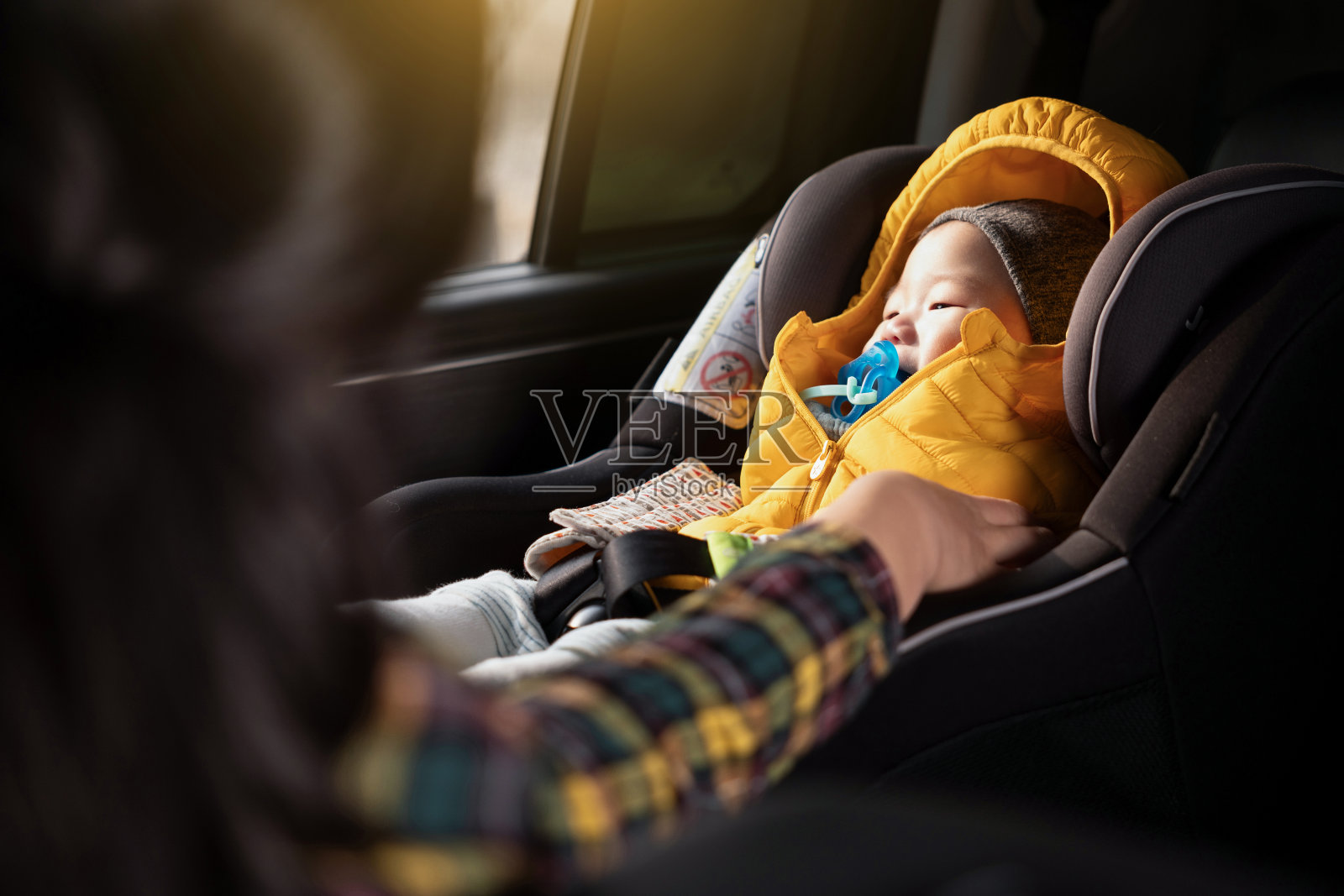 汽车安全座椅照片摄影图片