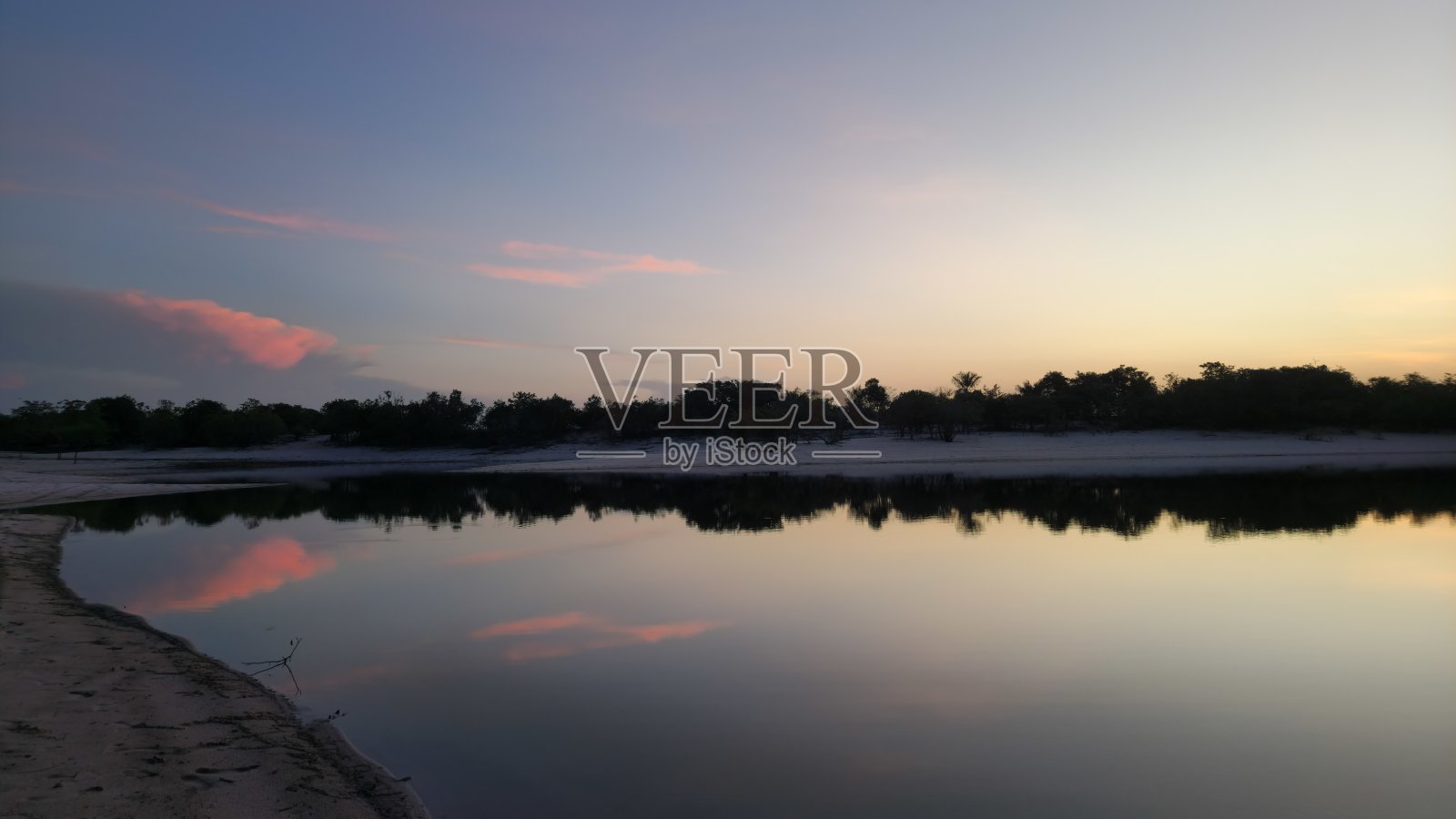 天然美女照片摄影图片