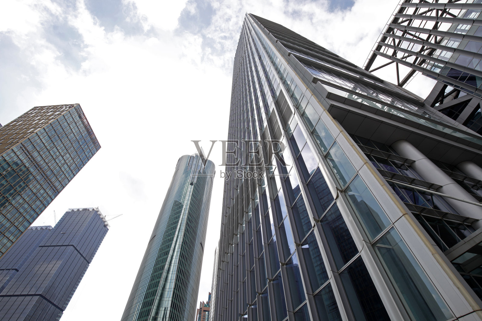 办公大楼为背景，是中国上海的地标照片摄影图片