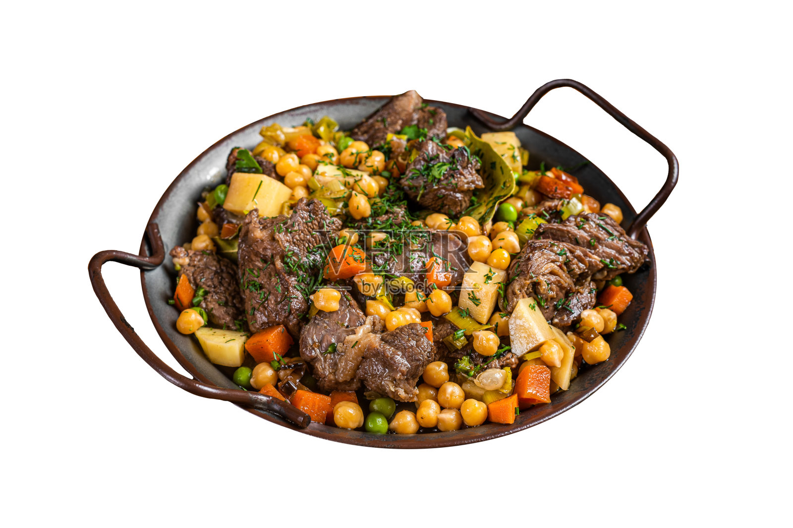 西班牙马德里炖鸡嘴豆，肉，胡萝卜和土豆。孤立在白色背景上。照片摄影图片