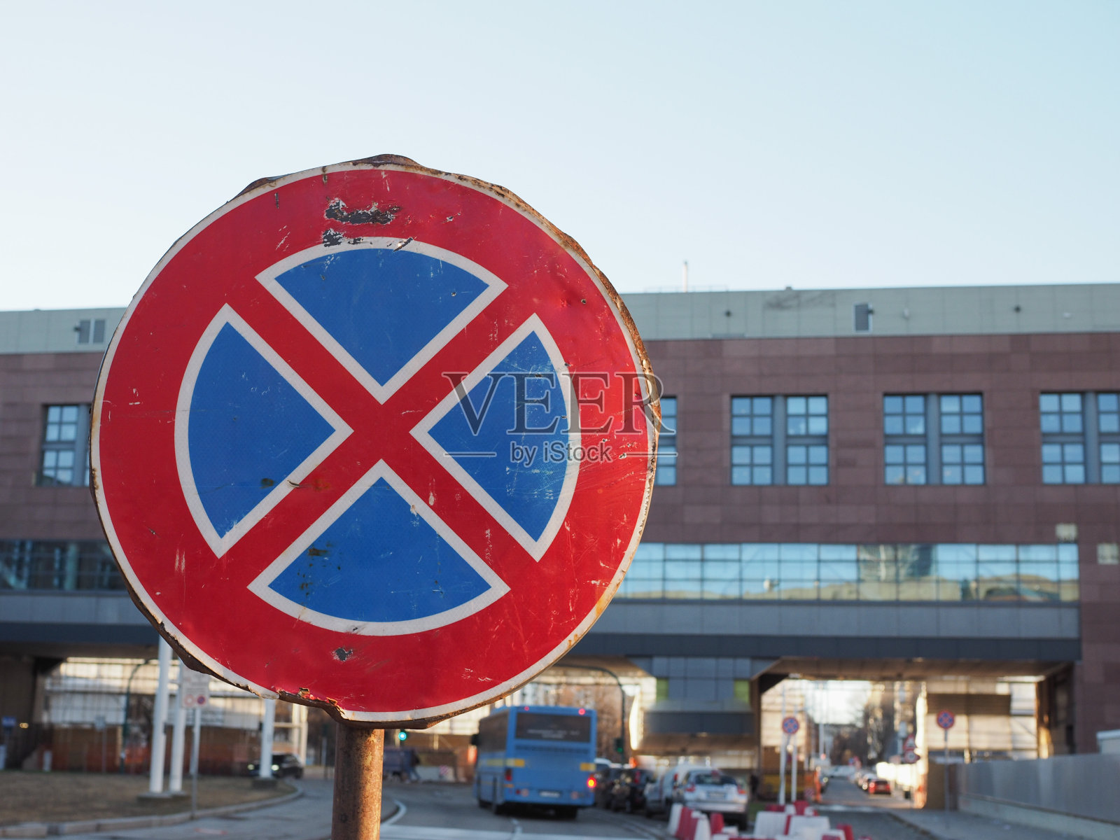 禁止停车和停车标志照片摄影图片