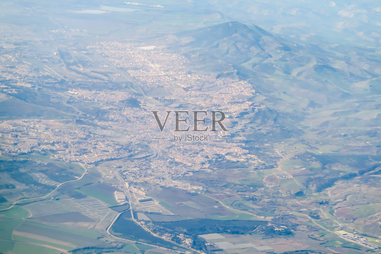 飞机鸟瞰图，照片为背景照片摄影图片