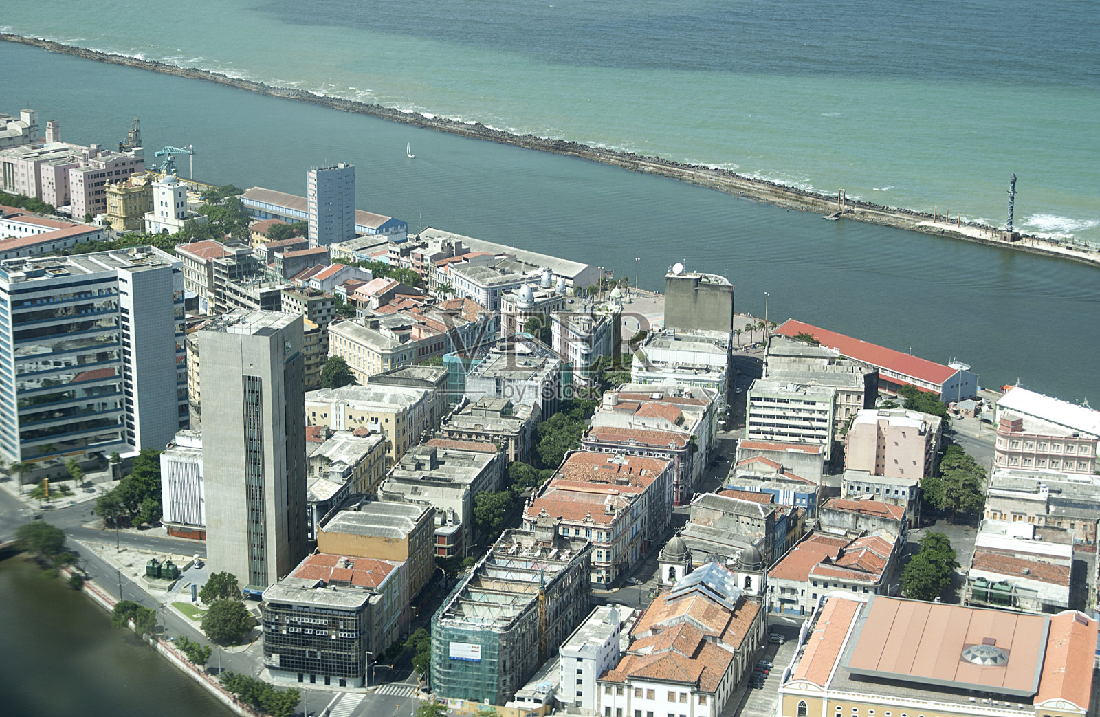 伯南布哥省累西腓市卡巴里伯河鸟瞰图照片摄影图片