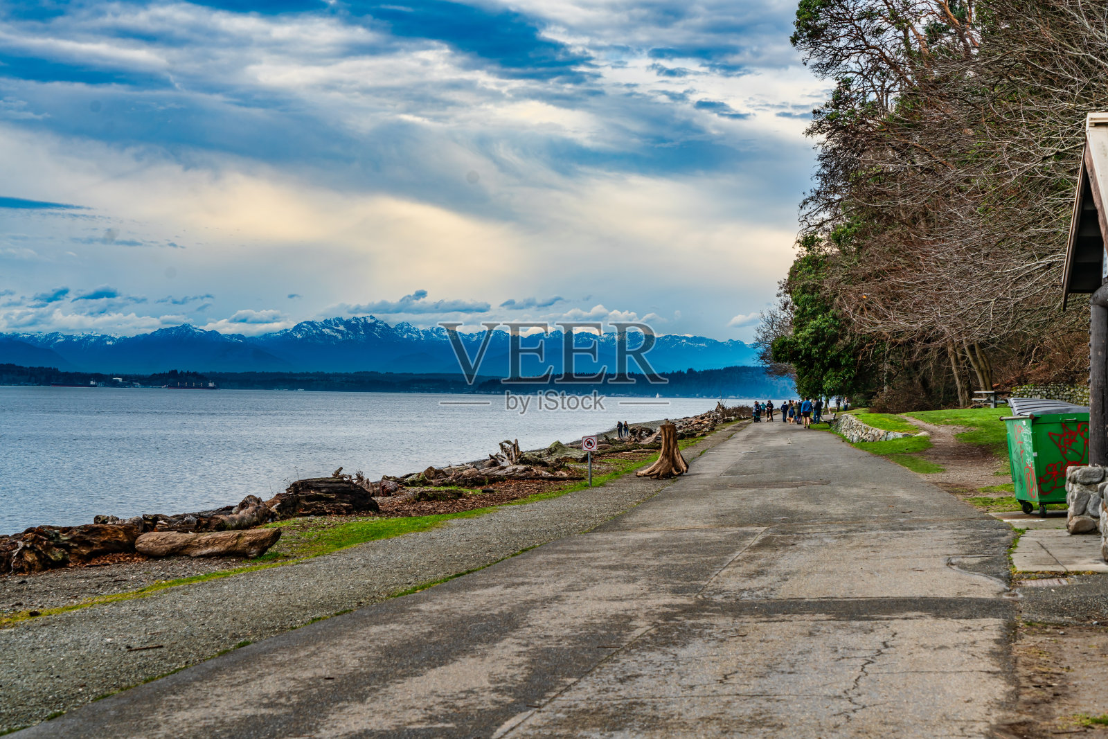 林肯公园海滨步道照片摄影图片