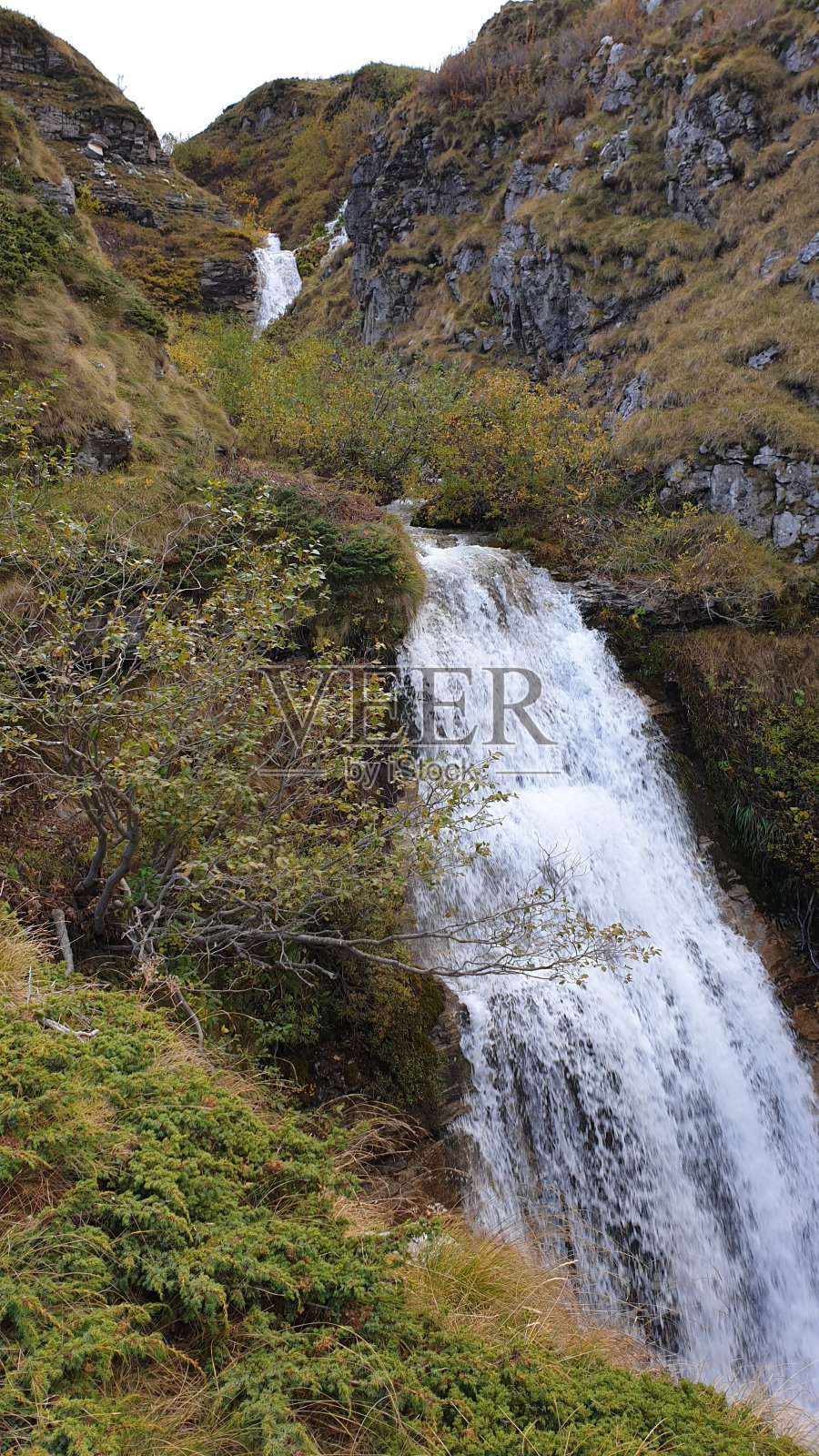 大自然的威严:徒步旅行和山地冒险照片摄影图片