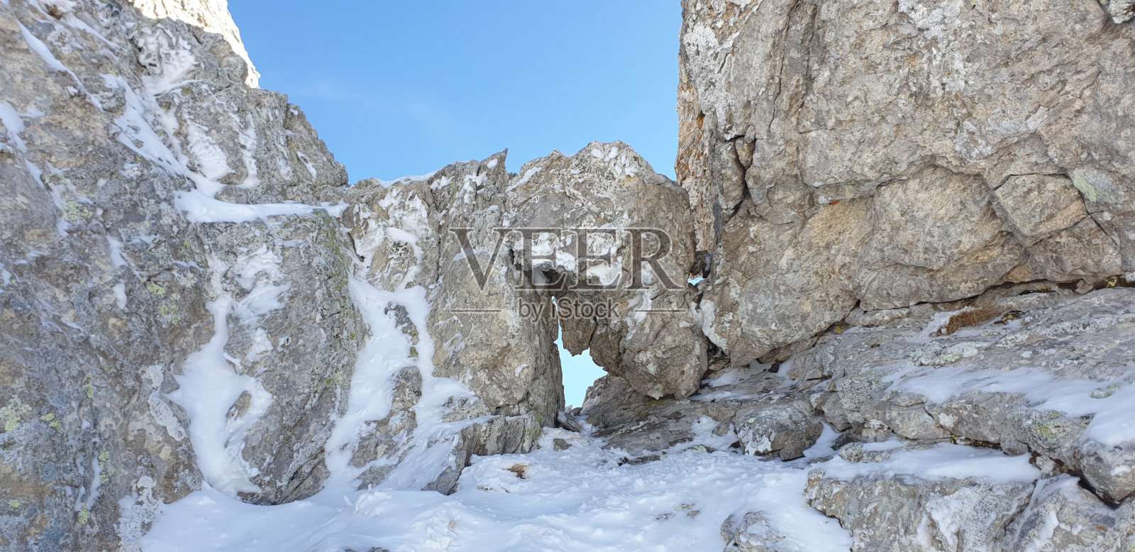 大自然的威严:徒步旅行和山地冒险照片摄影图片