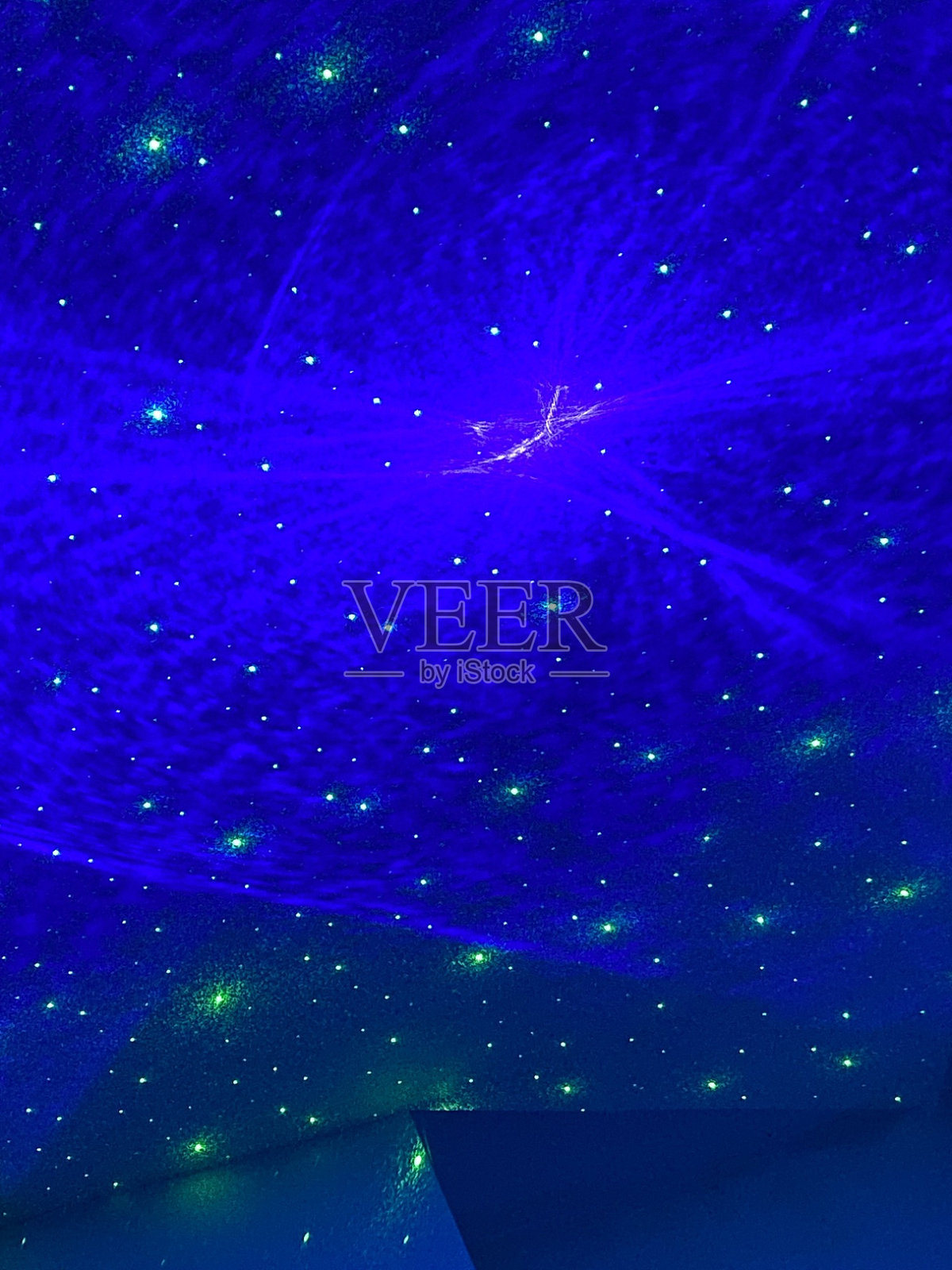 蓝色星空绿色激光天花板墙壁星云空间天文学光图案星系间卧室墙壁时髦的恒星星系太阳投影仪投影照片摄影图片