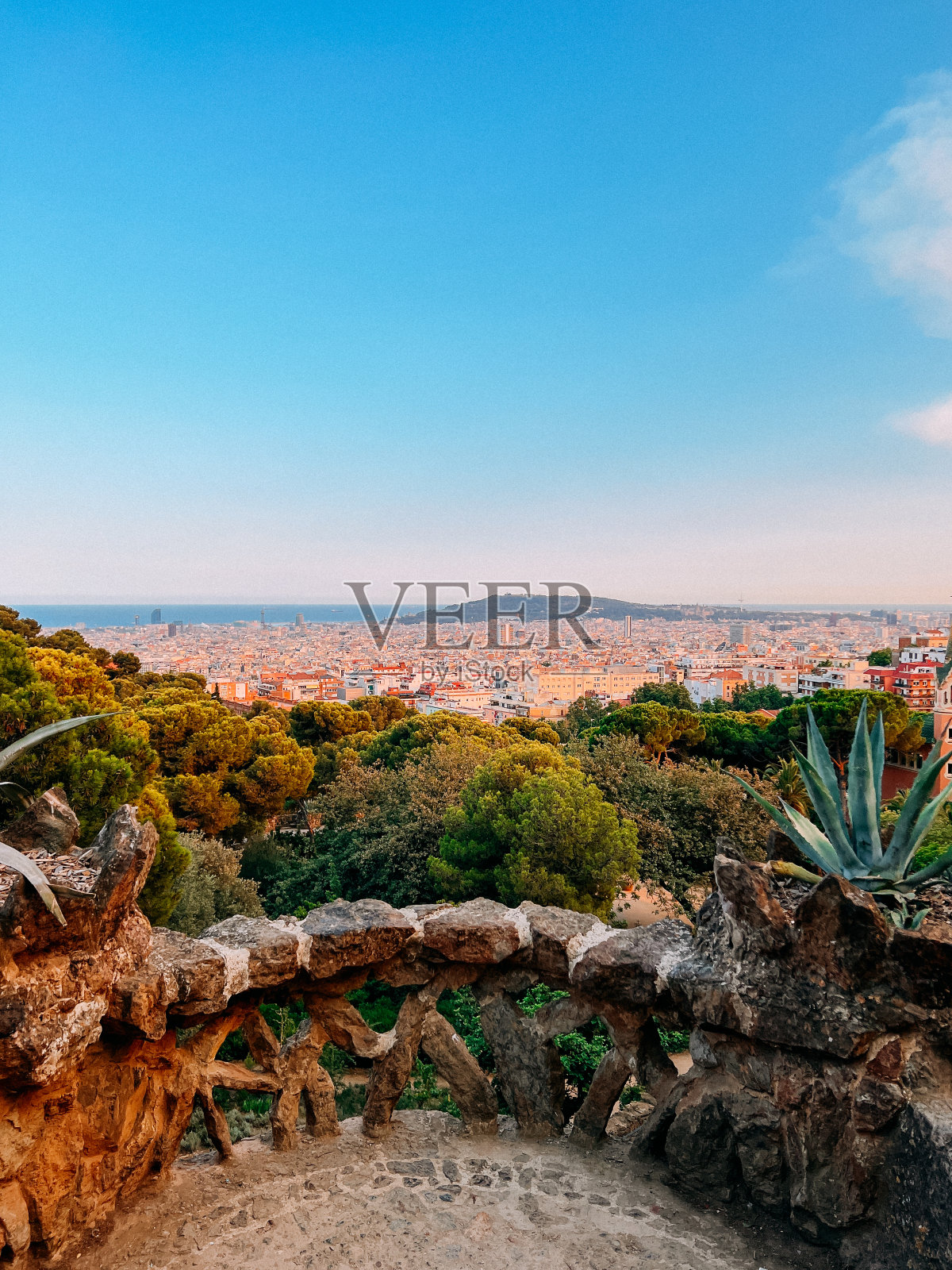 从g<e:2>埃尔公园俯瞰西班牙巴塞罗那照片摄影图片