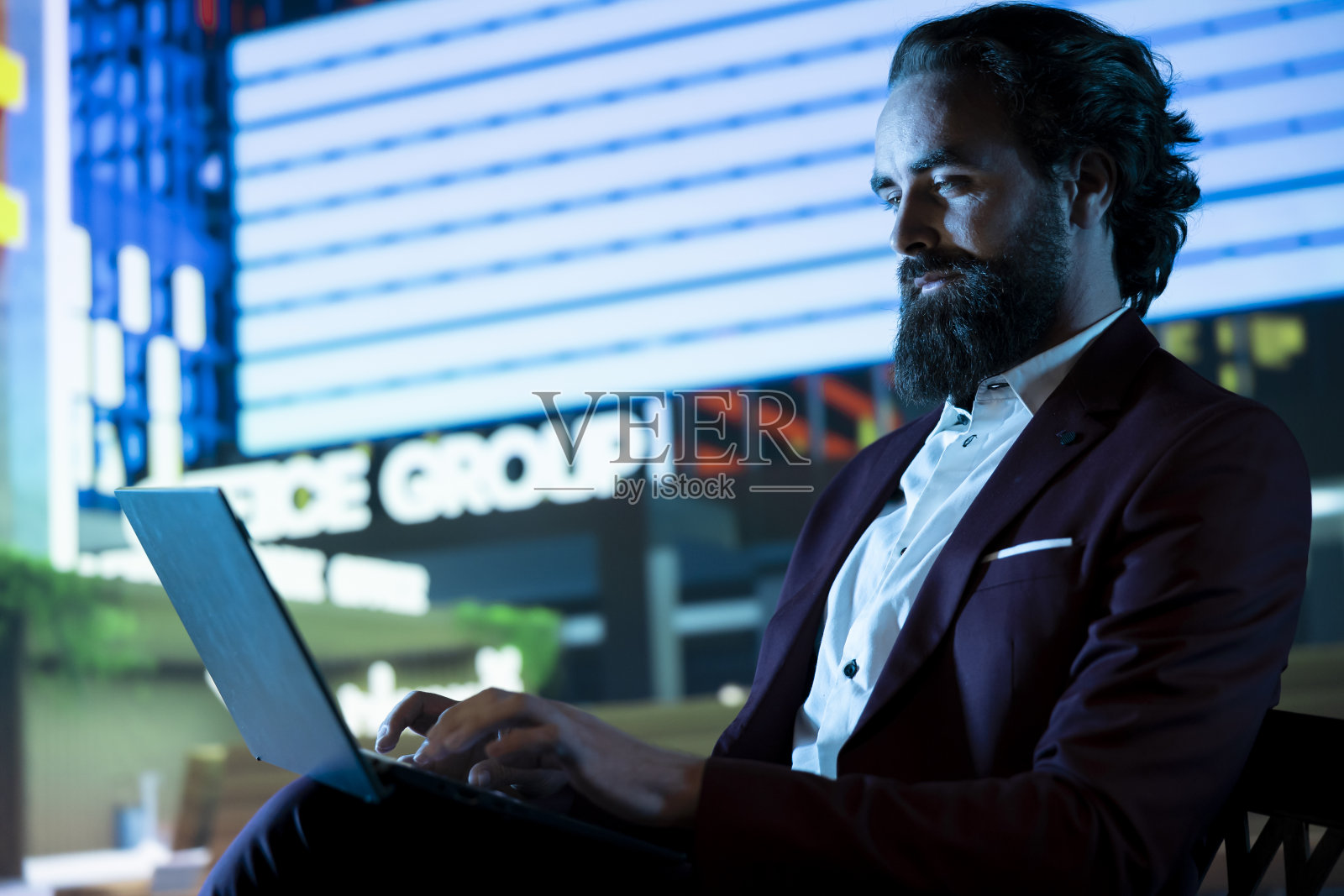 管理成本和收入活动的首席财务官照片摄影图片