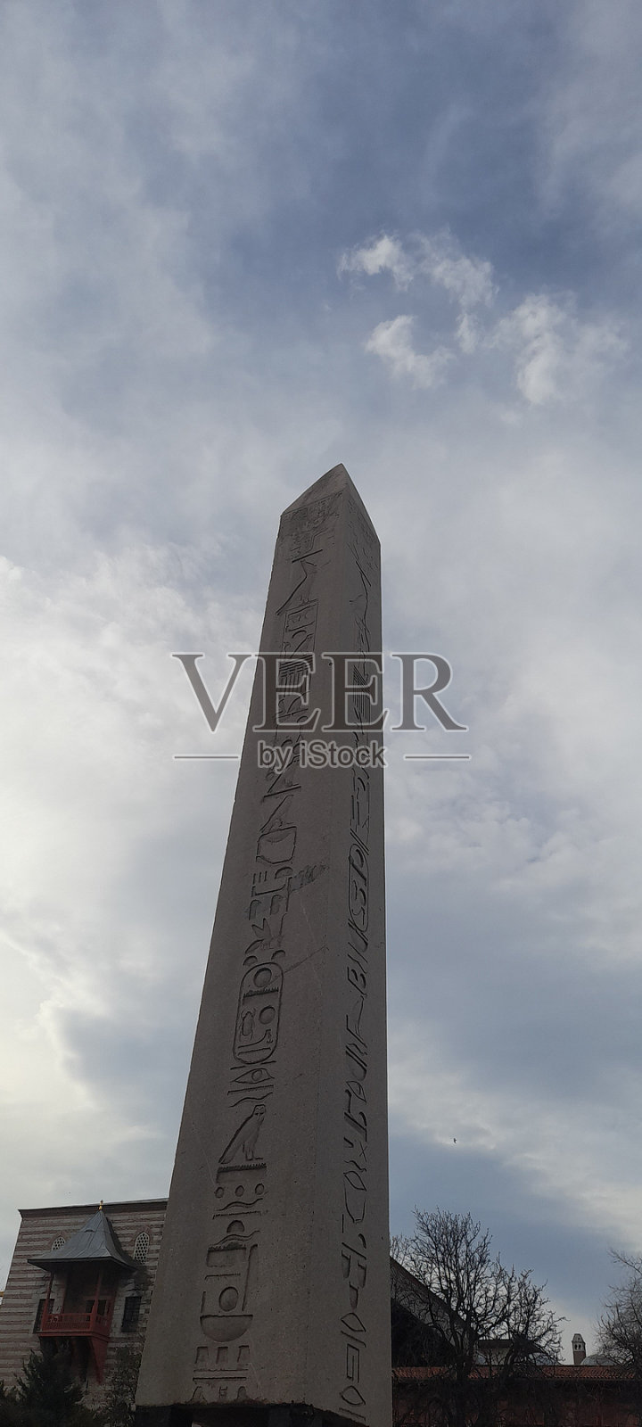 方尖碑和尖塔照片摄影图片