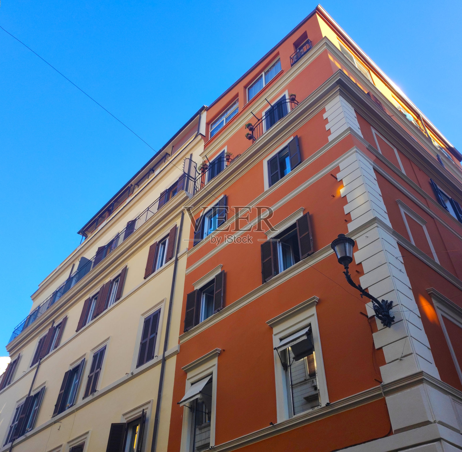 色彩缤纷的罗马城市建筑，意大利照片摄影图片