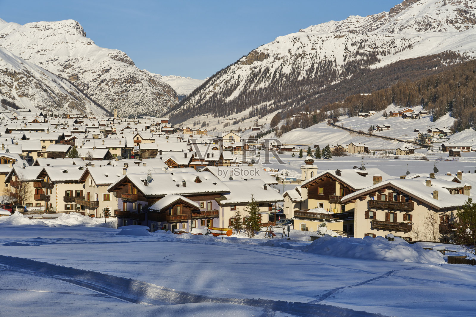 高山村庄照片摄影图片