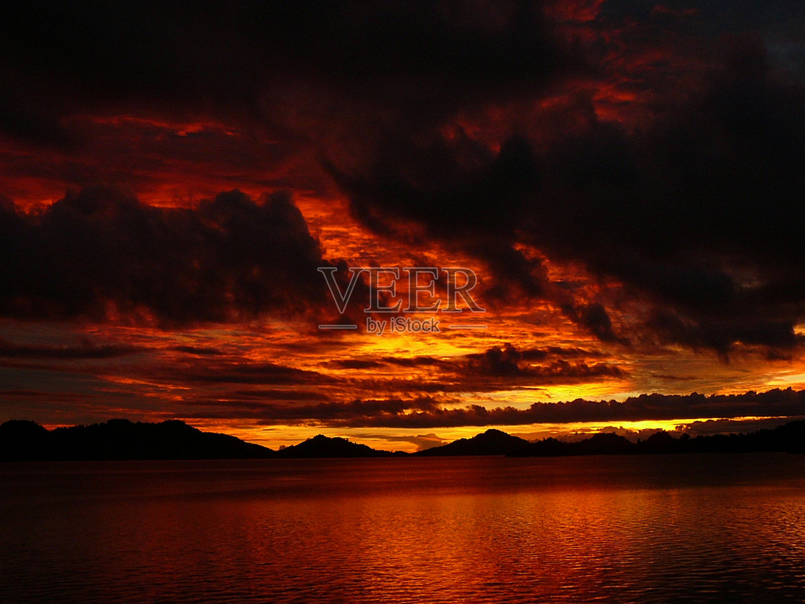 热带日落照片摄影图片