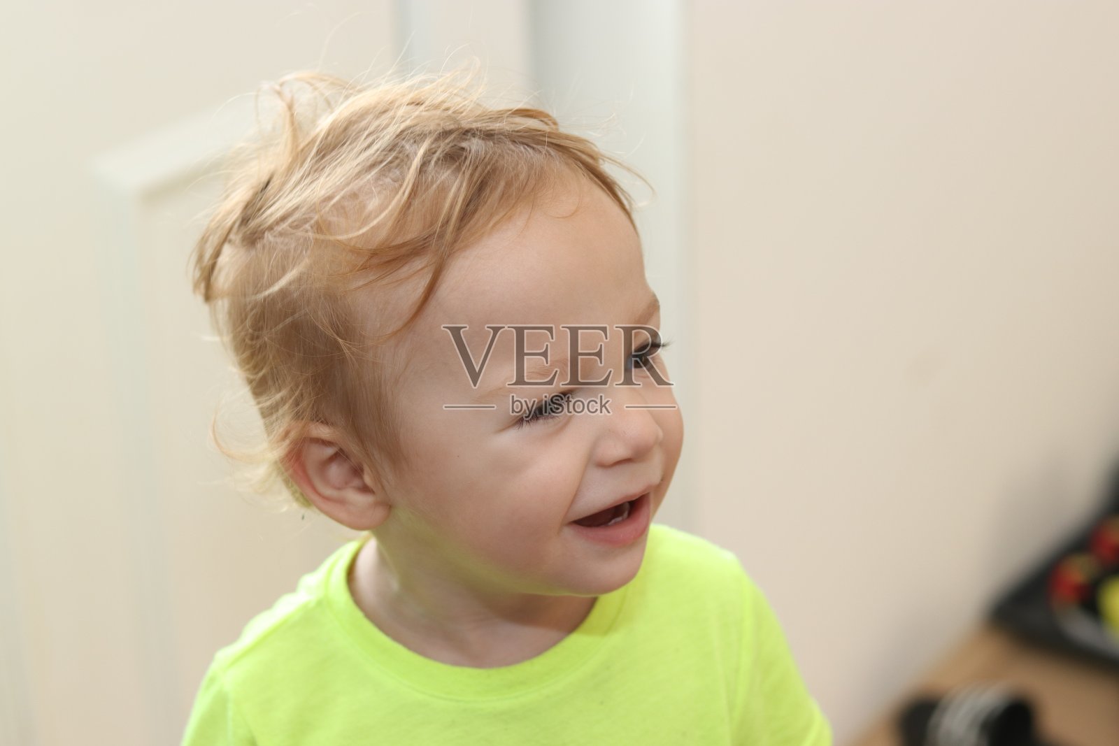 小男孩的肖像照片摄影图片