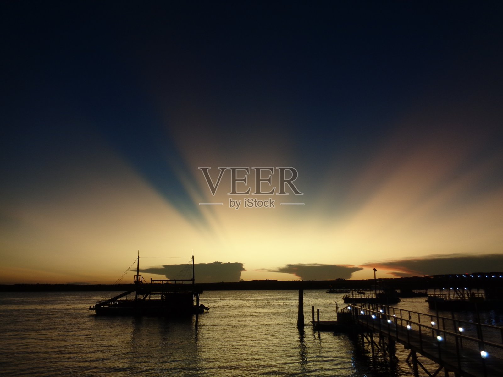 日落海滩照片摄影图片