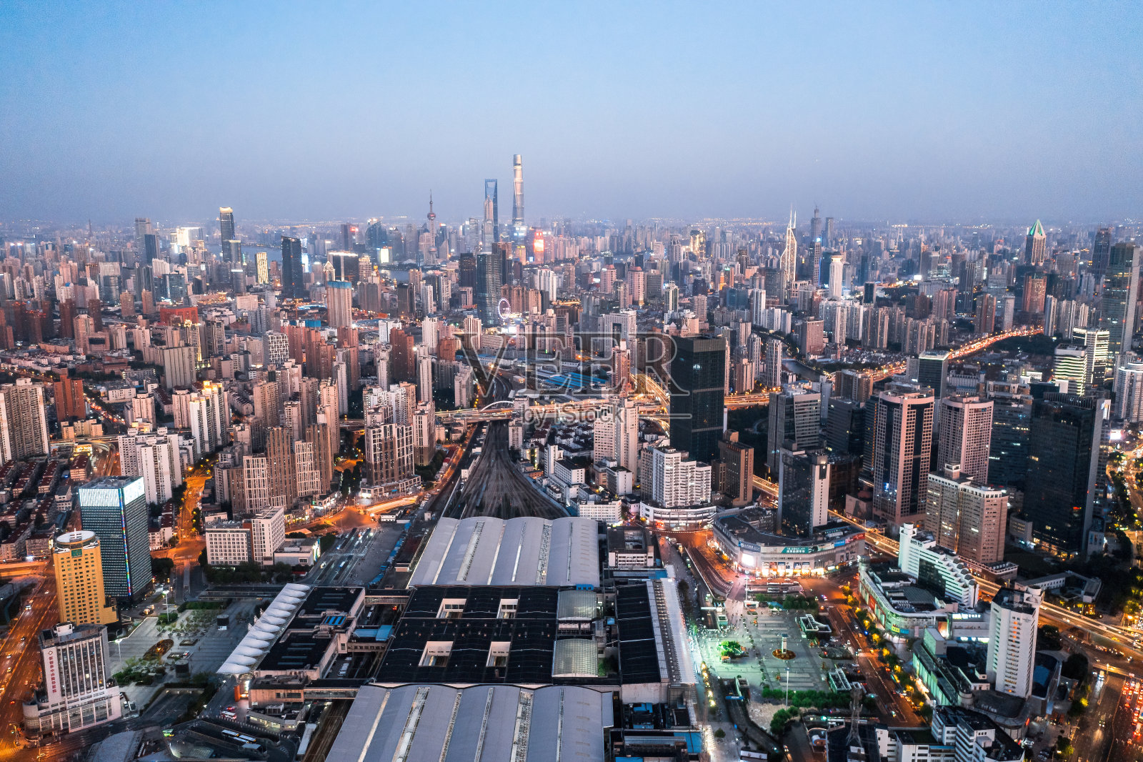 上海站大楼照片摄影图片