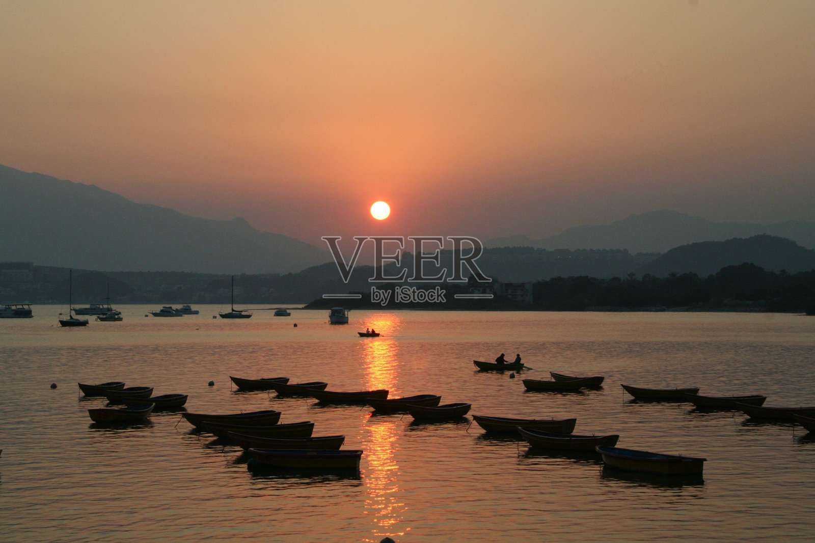 船与日落照片摄影图片